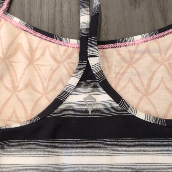 3/$20 IVIVVA By Lululemon Striped Racerback Tank Top Athletic Yoga Gymnastics - Picture 7 of 12